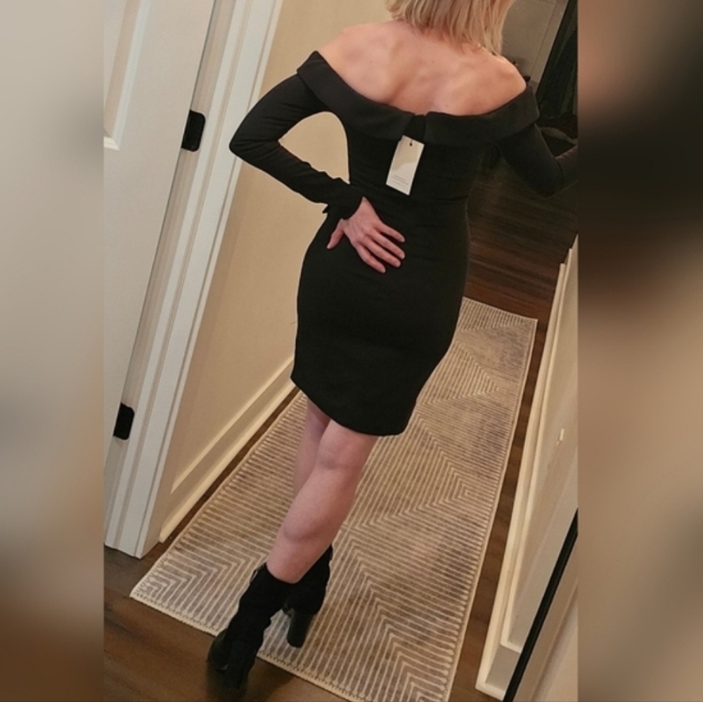 NWOT Lavish Alice Womens Black Long Sleeve Off The Shoulder Sheath Dress